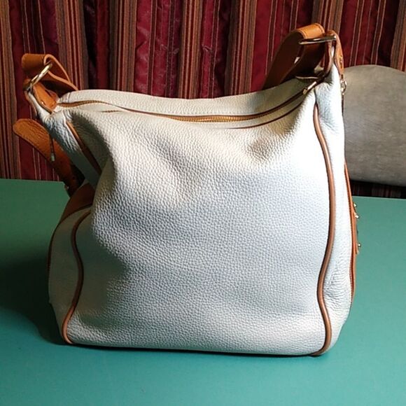 Valentina White and Tan Leather Women\'s Shoulder/Crossbody Bag main image 8